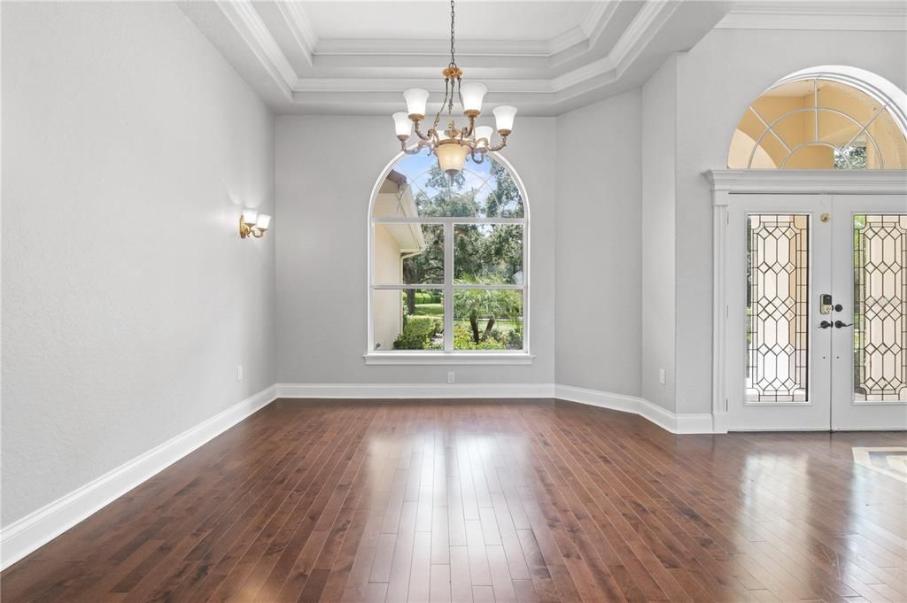 For Sale: $715,000 (4 beds, 3 baths, 2591 Square Feet)