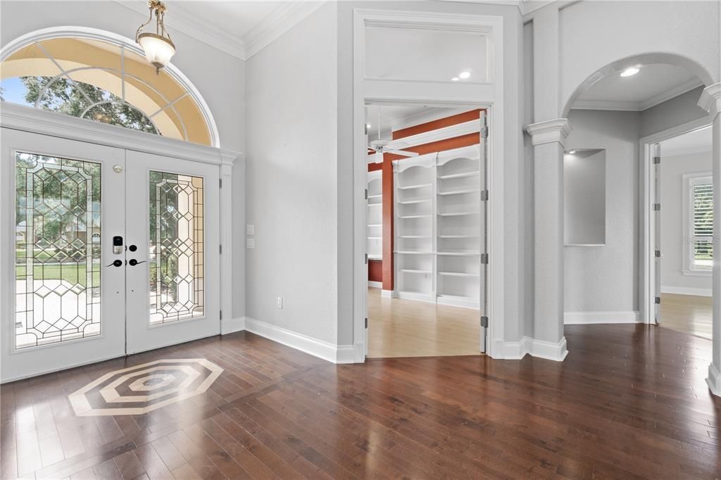 For Sale: $715,000 (4 beds, 3 baths, 2591 Square Feet)