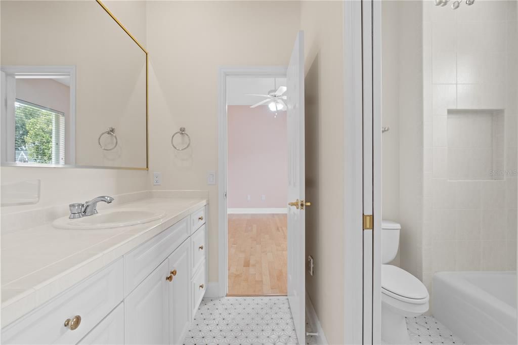 For Sale: $715,000 (4 beds, 3 baths, 2591 Square Feet)