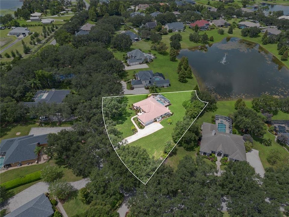 For Sale: $715,000 (4 beds, 3 baths, 2591 Square Feet)