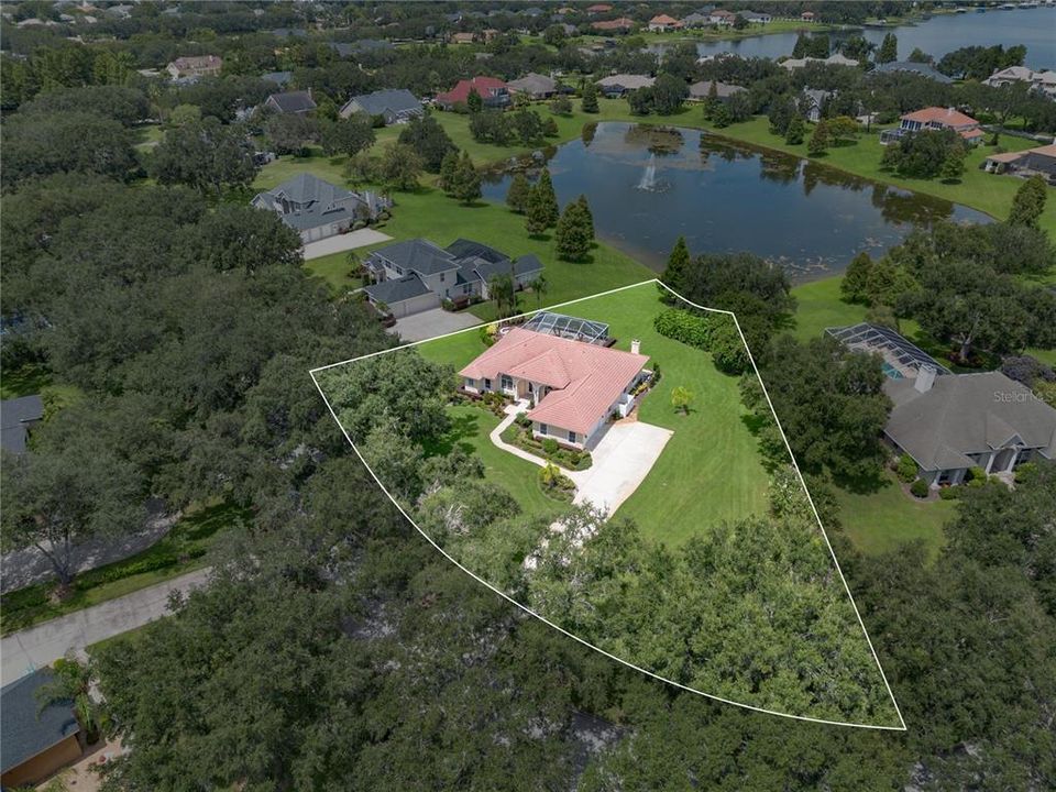 For Sale: $715,000 (4 beds, 3 baths, 2591 Square Feet)