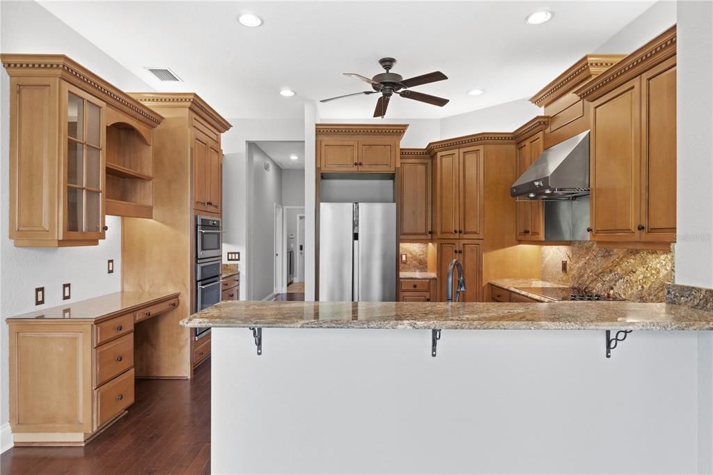 For Sale: $715,000 (4 beds, 3 baths, 2591 Square Feet)