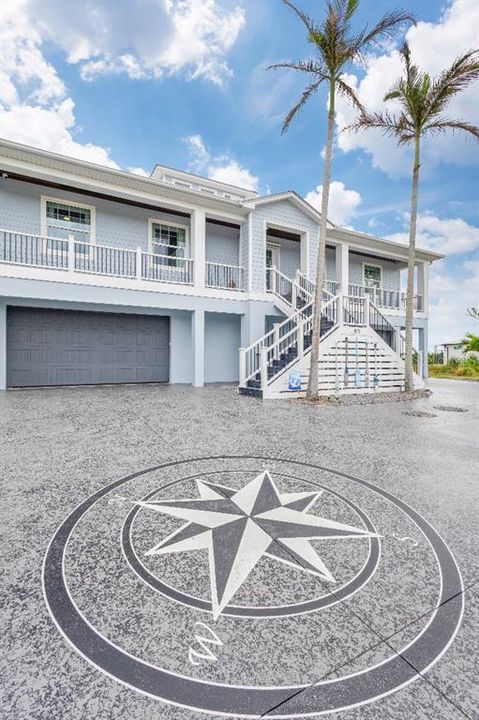 For Sale: $2,350,000 (4 beds, 5 baths, 2952 Square Feet)