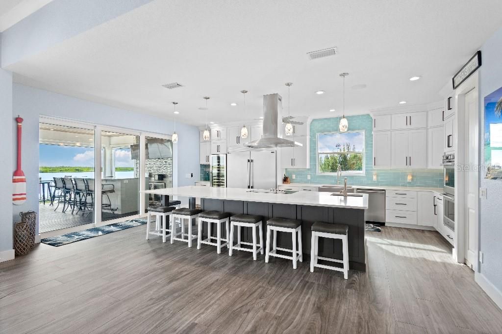 For Sale: $2,350,000 (4 beds, 5 baths, 2952 Square Feet)