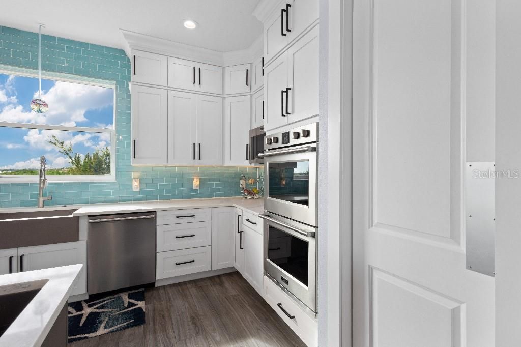 For Sale: $2,350,000 (4 beds, 5 baths, 2952 Square Feet)