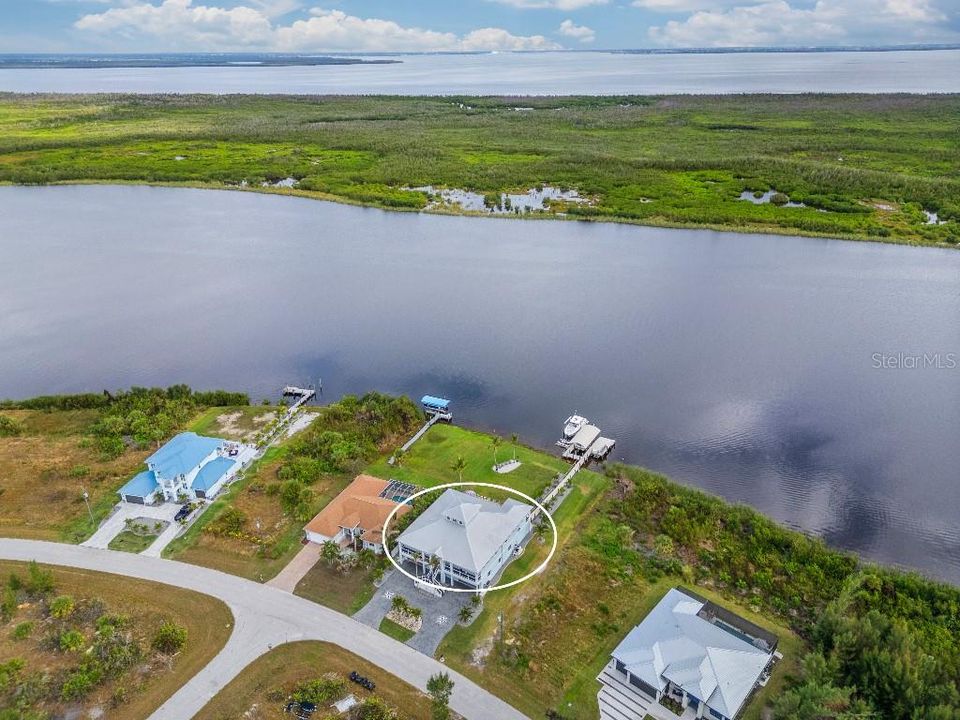 For Sale: $2,350,000 (4 beds, 5 baths, 2952 Square Feet)