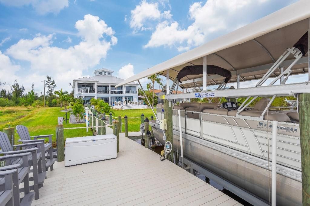 For Sale: $2,350,000 (4 beds, 5 baths, 2952 Square Feet)