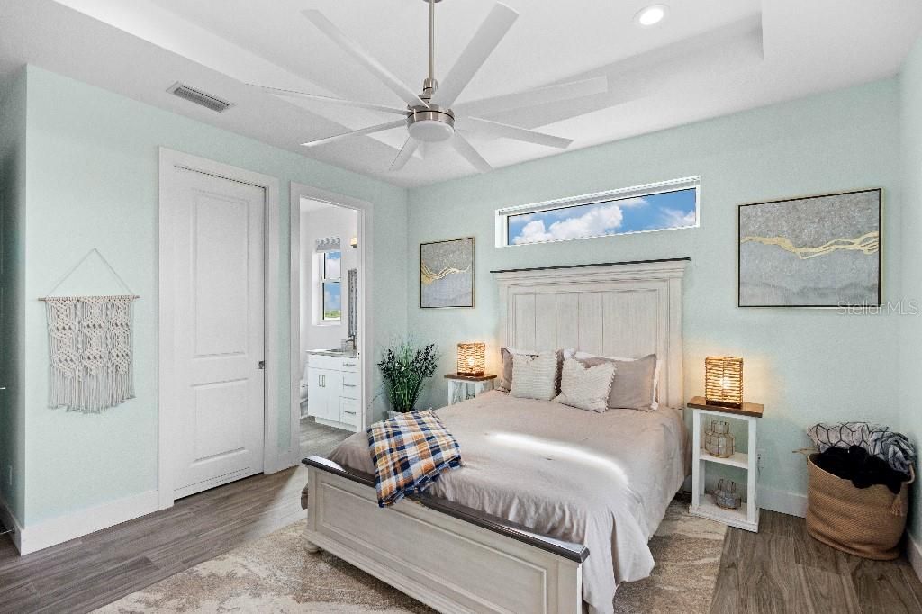 For Sale: $2,350,000 (4 beds, 5 baths, 2952 Square Feet)