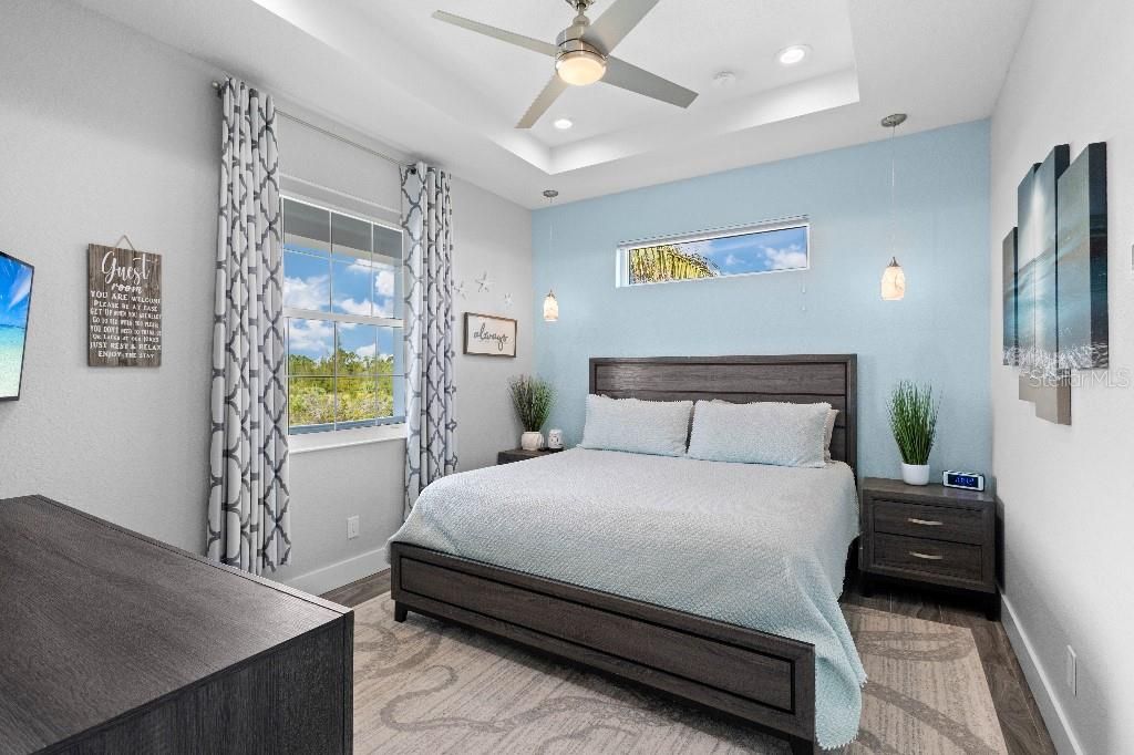 For Sale: $2,350,000 (4 beds, 5 baths, 2952 Square Feet)