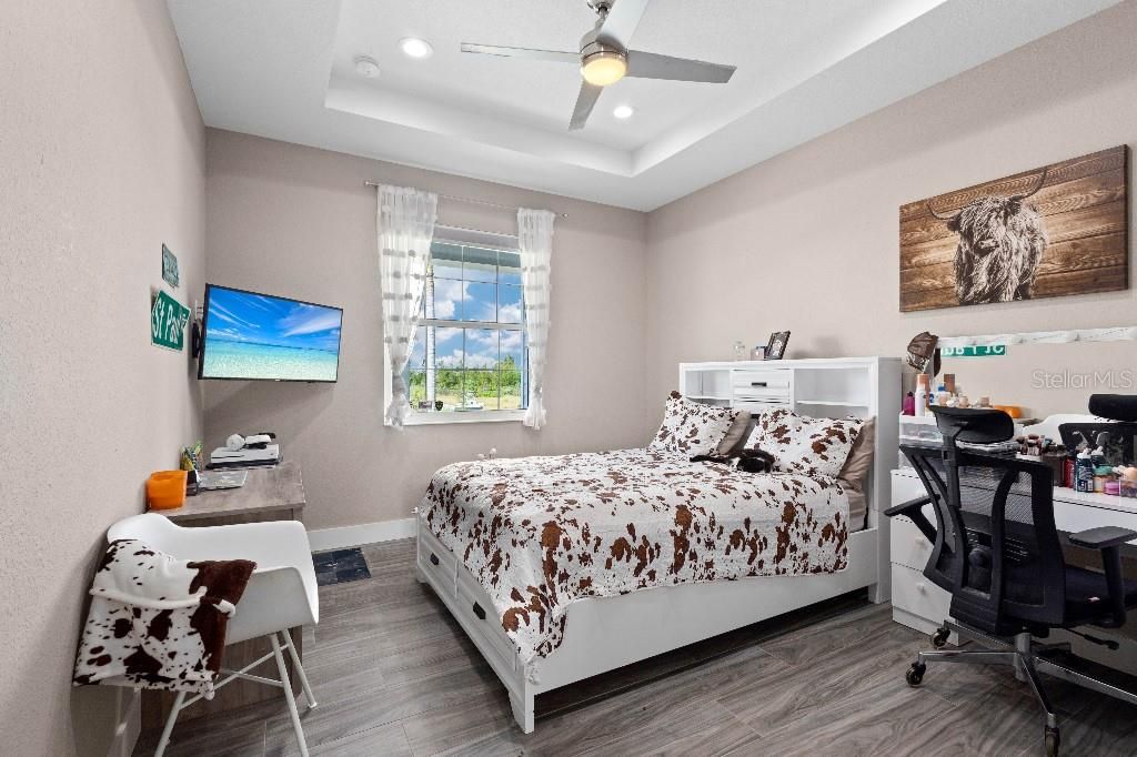 For Sale: $2,350,000 (4 beds, 5 baths, 2952 Square Feet)