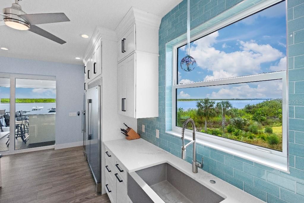 For Sale: $2,350,000 (4 beds, 5 baths, 2952 Square Feet)