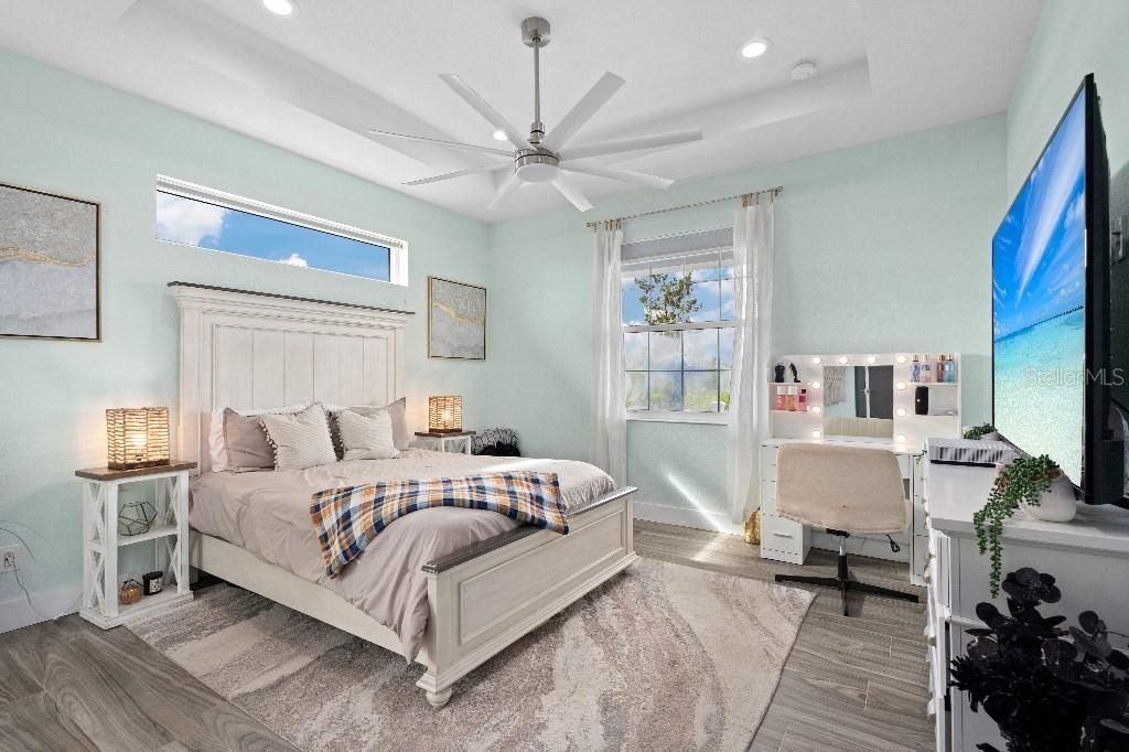 For Sale: $2,350,000 (4 beds, 5 baths, 2952 Square Feet)