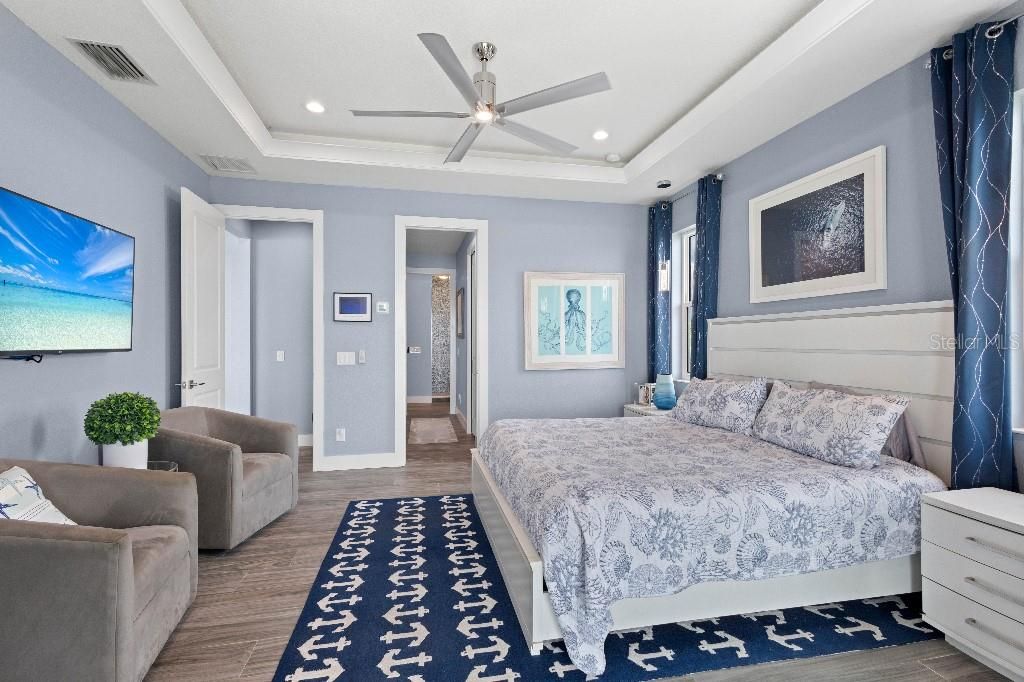 For Sale: $2,350,000 (4 beds, 5 baths, 2952 Square Feet)