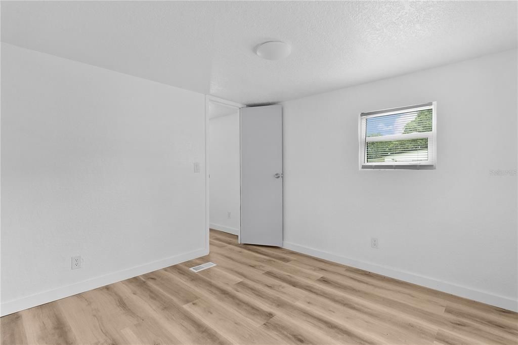 待售: $145,000 (2 贝兹, 1 浴室, 672 平方英尺)