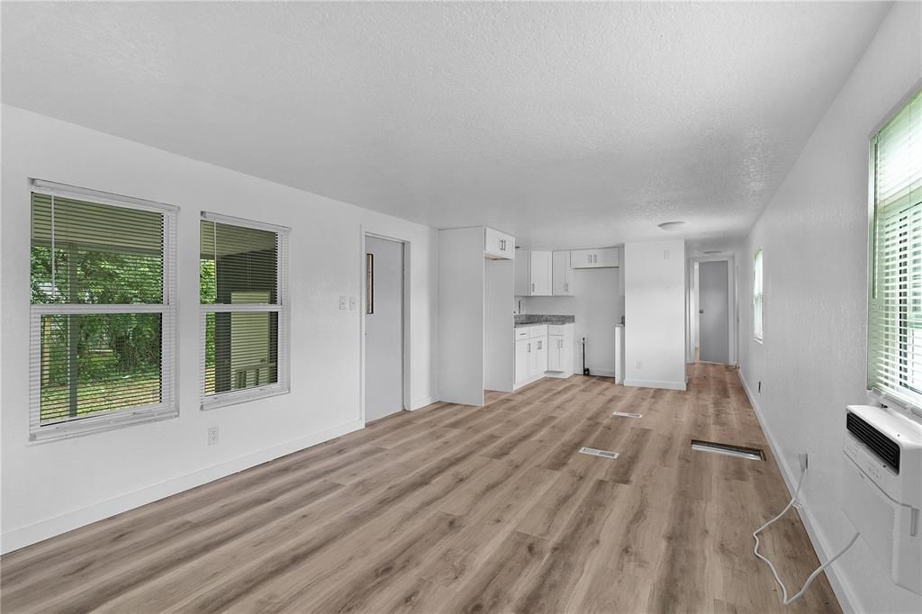 待售: $145,000 (2 贝兹, 1 浴室, 672 平方英尺)