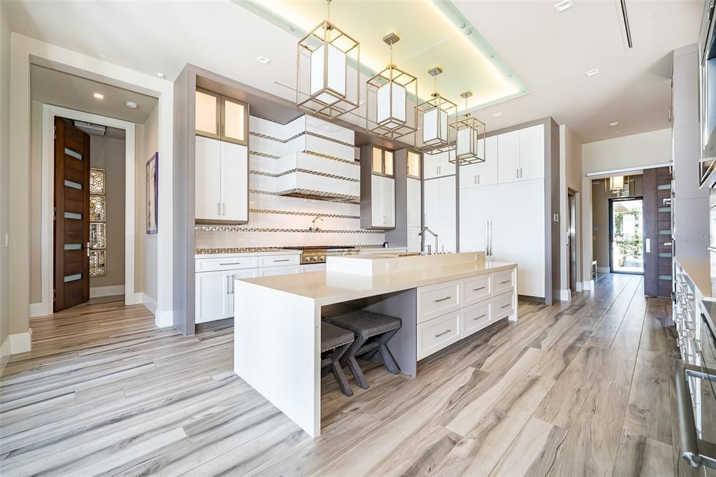 En Venta: $5,500,000 (5 camas, 5 baños, 6676 Pies cuadrados)