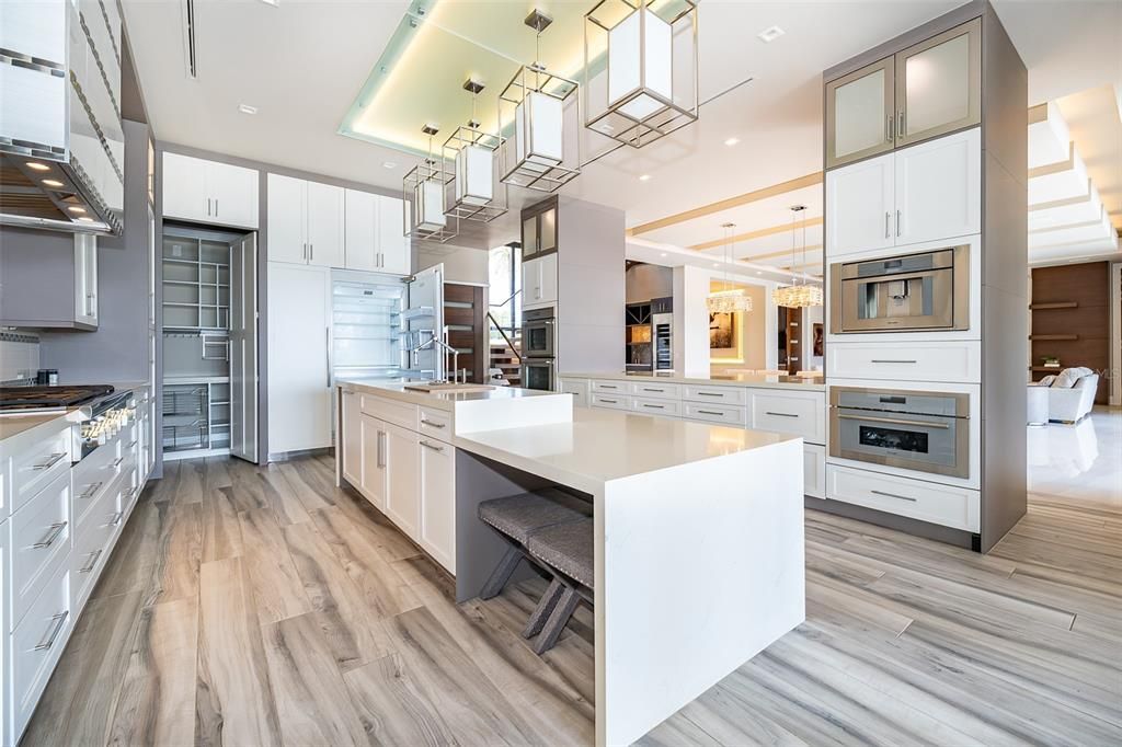 En Venta: $5,500,000 (5 camas, 5 baños, 6676 Pies cuadrados)