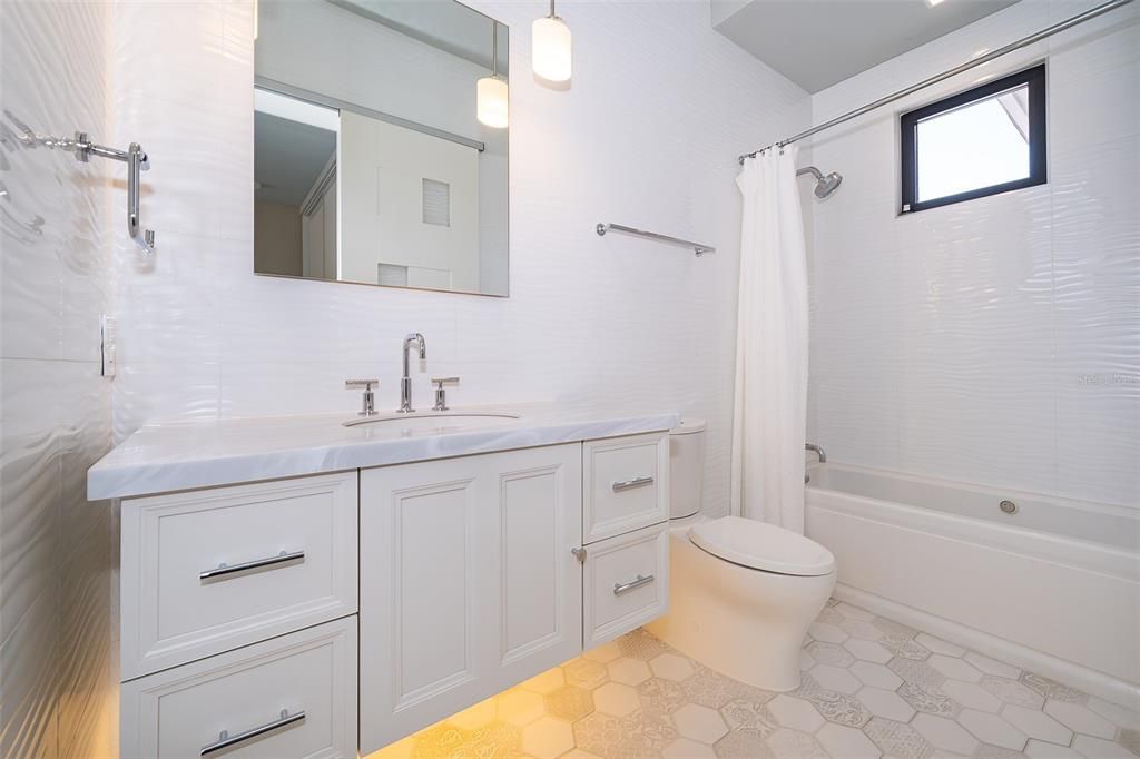 En Venta: $5,500,000 (5 camas, 5 baños, 6676 Pies cuadrados)