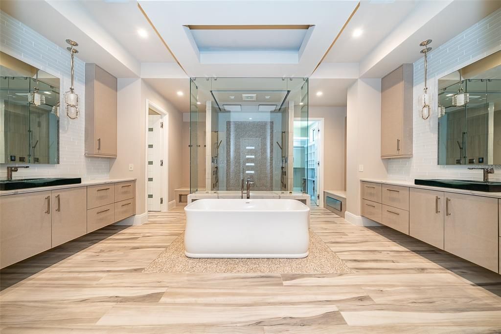 En Venta: $5,500,000 (5 camas, 5 baños, 6676 Pies cuadrados)