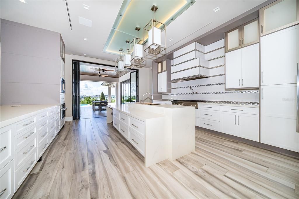 En Venta: $5,500,000 (5 camas, 5 baños, 6676 Pies cuadrados)