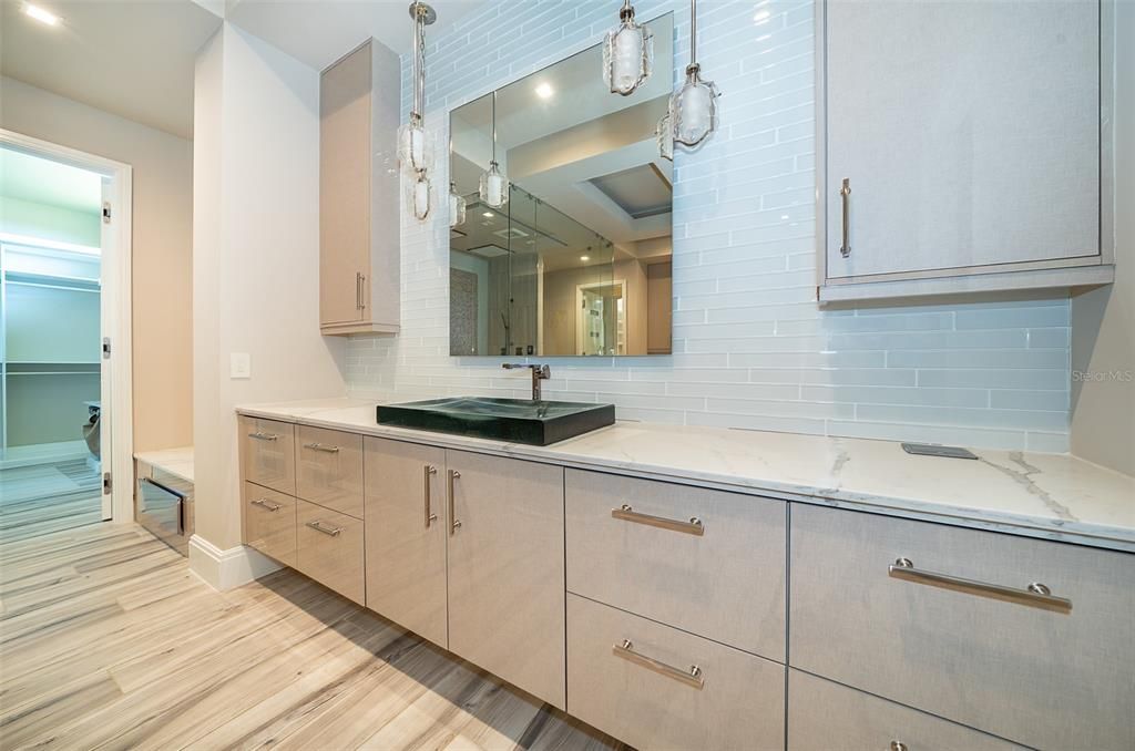 En Venta: $5,500,000 (5 camas, 5 baños, 6676 Pies cuadrados)