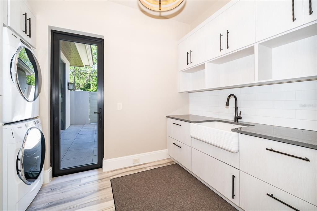 En Venta: $5,500,000 (5 camas, 5 baños, 6676 Pies cuadrados)