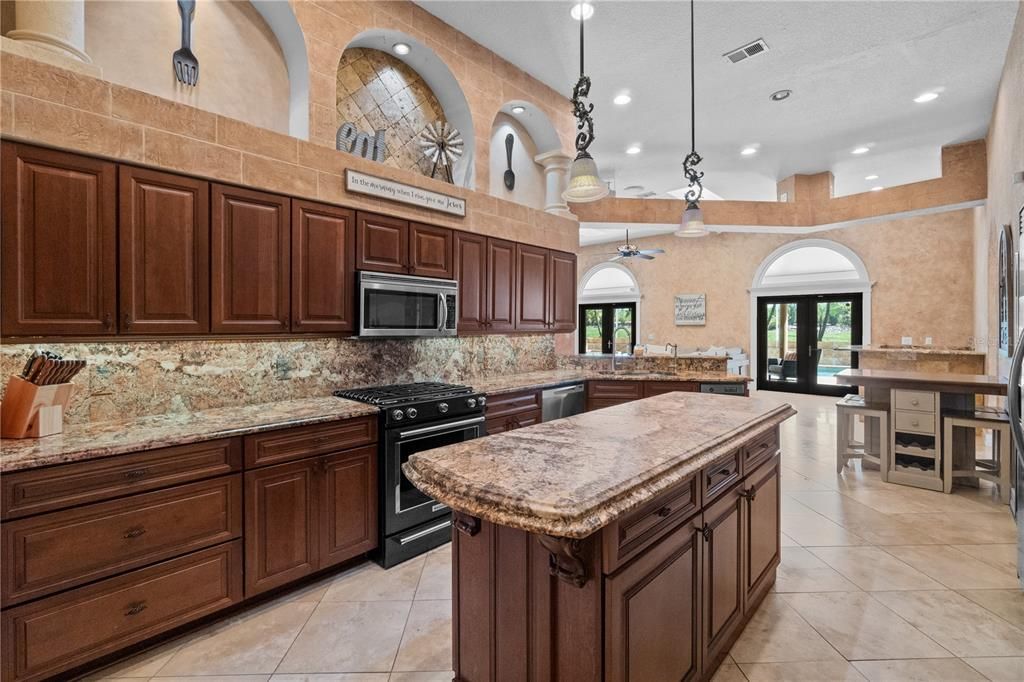 For Sale: $799,000 (4 beds, 3 baths, 3480 Square Feet)