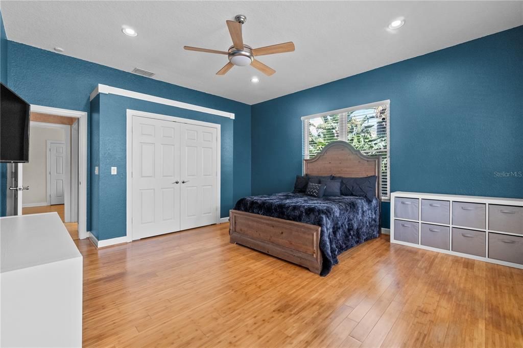 For Sale: $799,000 (4 beds, 3 baths, 3480 Square Feet)