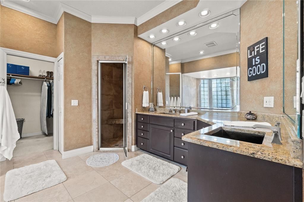 For Sale: $799,000 (4 beds, 3 baths, 3480 Square Feet)