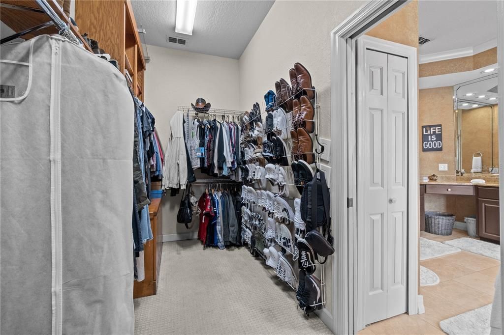 For Sale: $799,000 (4 beds, 3 baths, 3480 Square Feet)