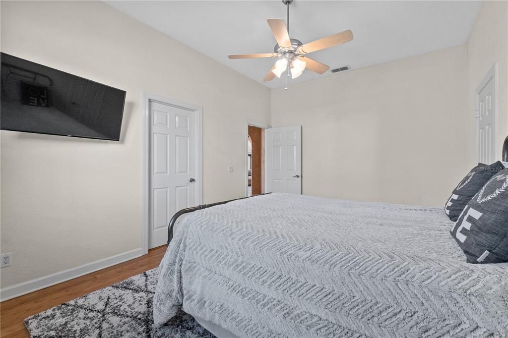 For Sale: $799,000 (4 beds, 3 baths, 3480 Square Feet)