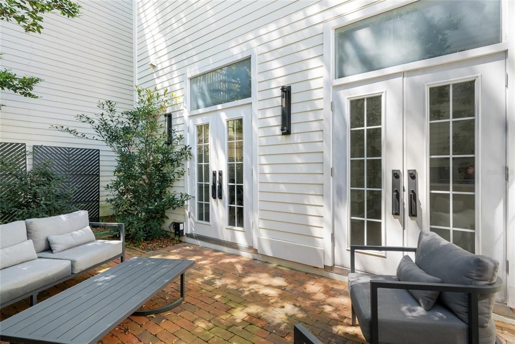 For Sale: $764,000 (3 beds, 0 baths, 2661 Square Feet)