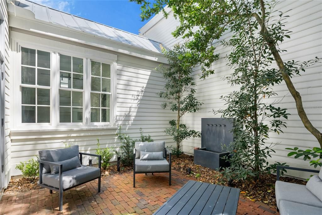 For Sale: $764,000 (3 beds, 0 baths, 2661 Square Feet)