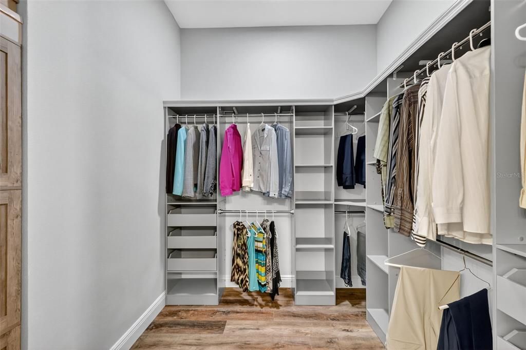 Active With Contract: $475,000 (3 beds, 2 baths, 2122 Square Feet)