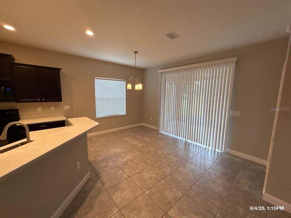 Active With Contract: $1,850 (3 beds, 2 baths, 1932 Square Feet)