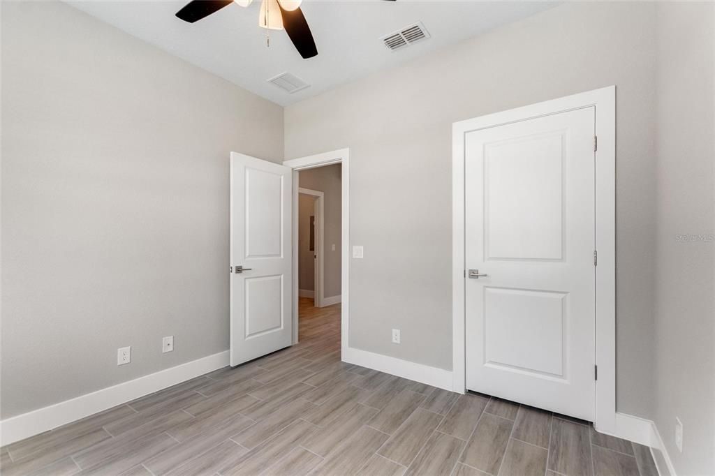 For Rent: $1,476 (3 beds, 2 baths, 1288 Square Feet)