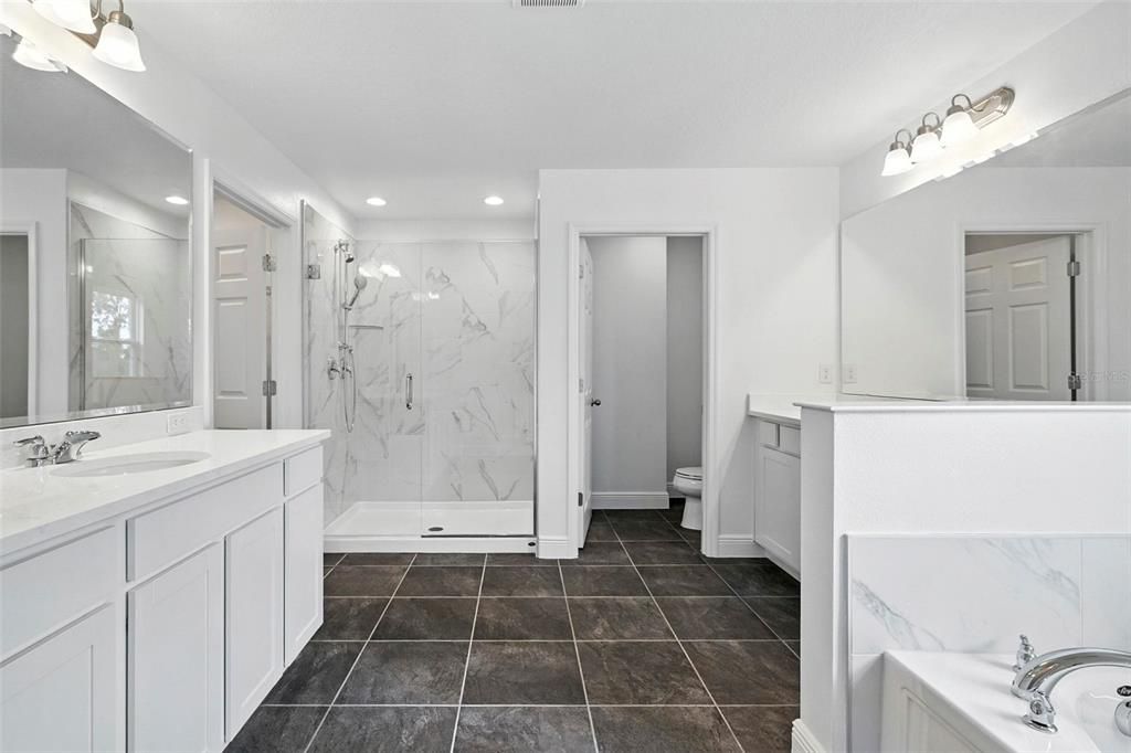 待售: $789,990 (6 贝兹, 4 浴室, 4638 平方英尺)