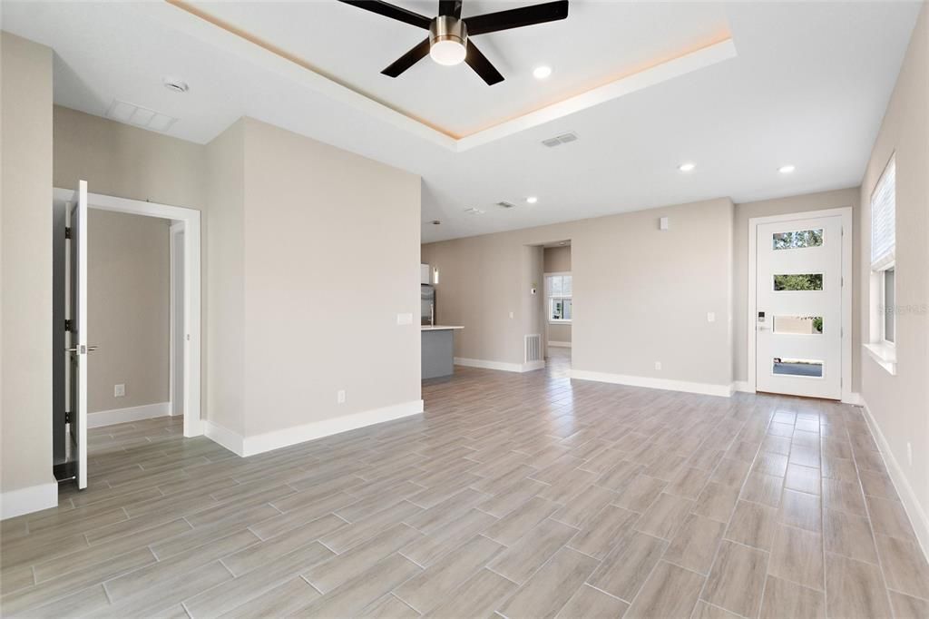 For Rent: $2,000 (3 beds, 2 baths, 1288 Square Feet)