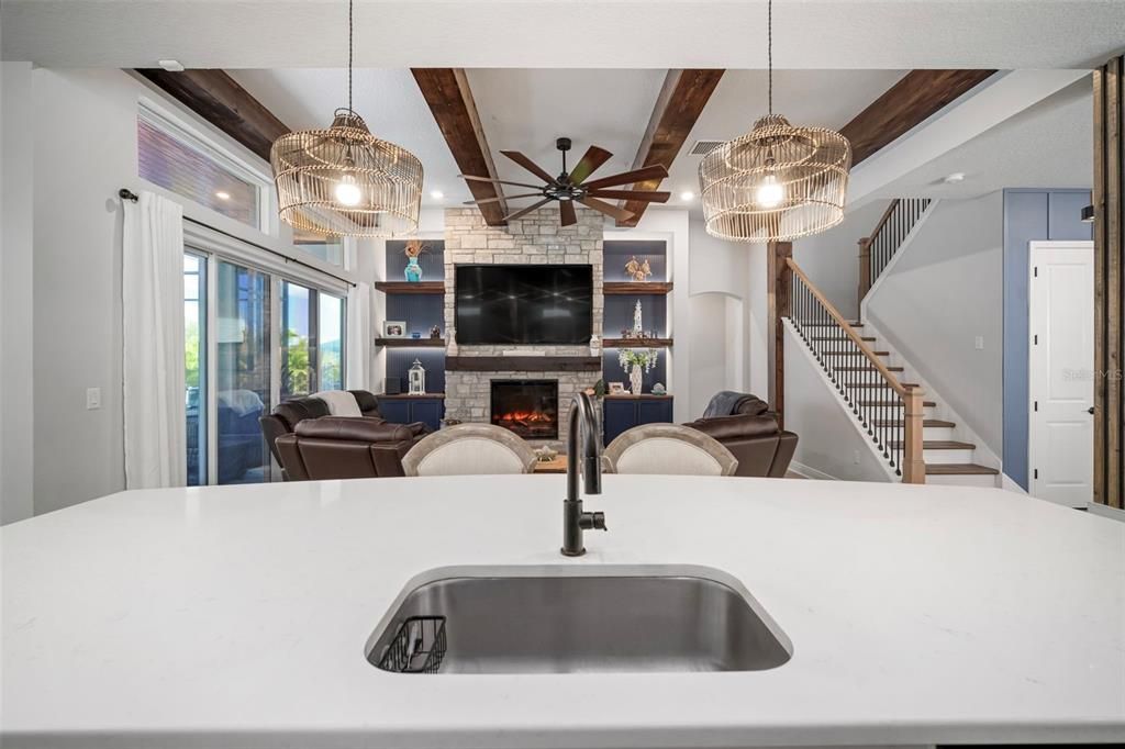 For Sale: $999,999 (4 beds, 3 baths, 3972 Square Feet)