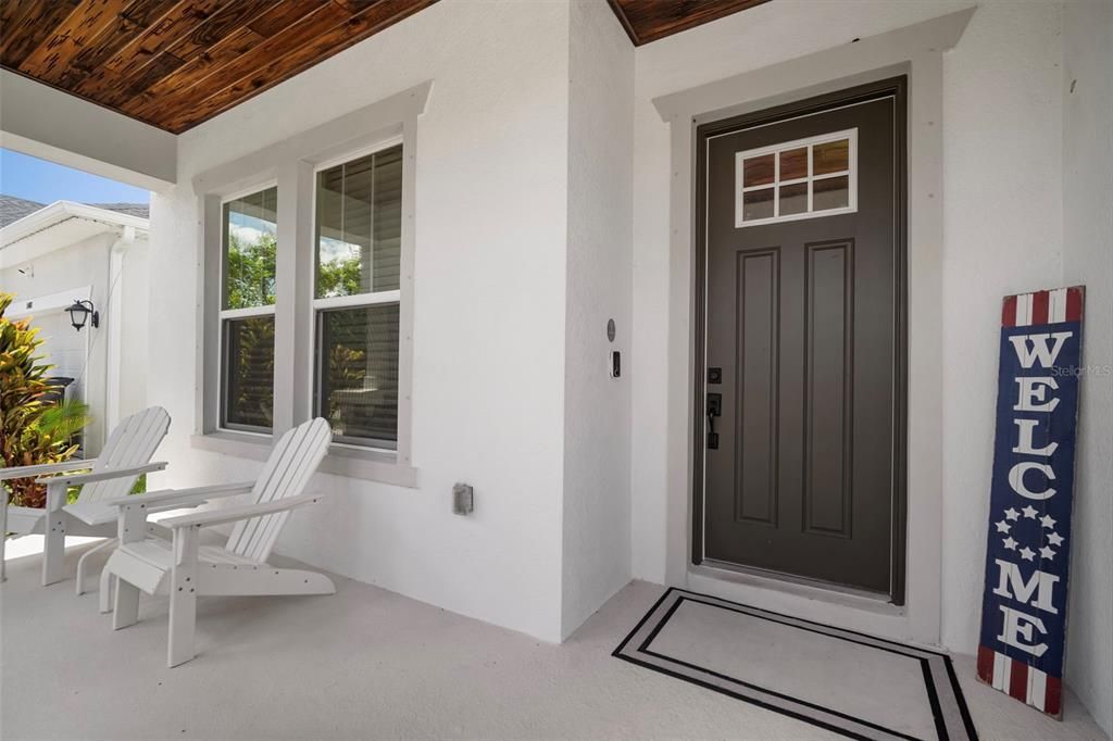 For Sale: $999,999 (4 beds, 3 baths, 3972 Square Feet)