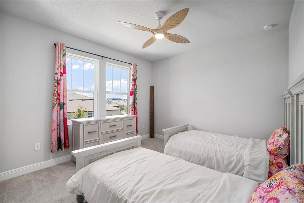 For Sale: $999,999 (4 beds, 3 baths, 3972 Square Feet)