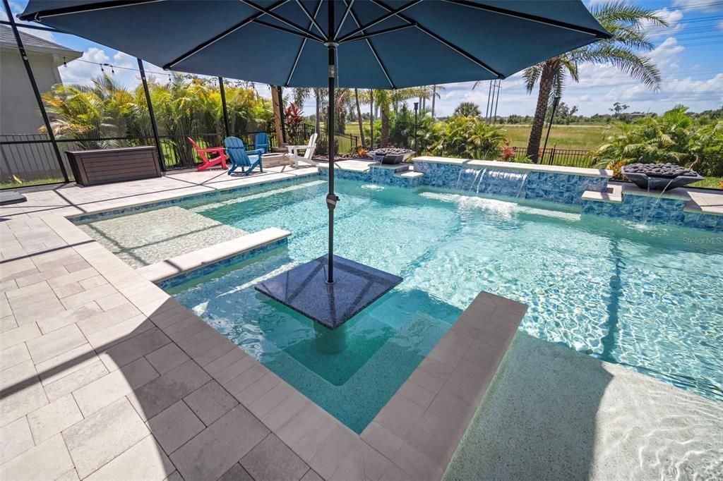 For Sale: $999,999 (4 beds, 3 baths, 3972 Square Feet)