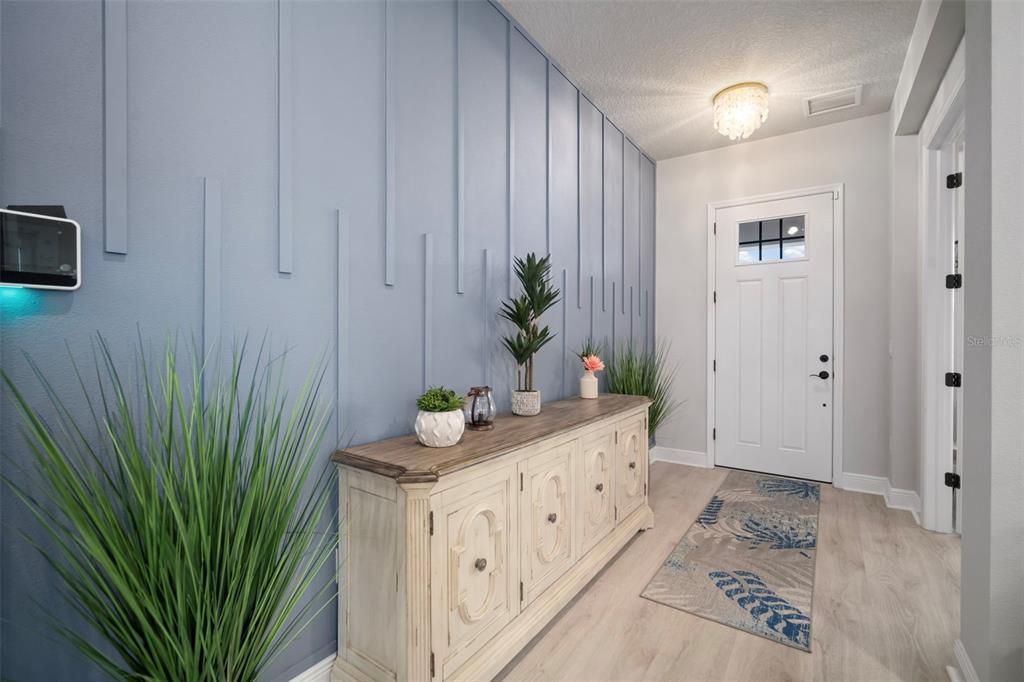 For Sale: $999,999 (4 beds, 3 baths, 3972 Square Feet)