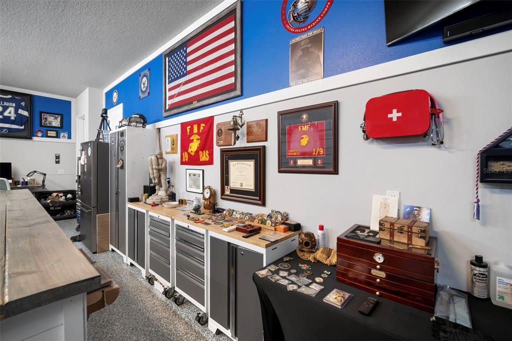 For Sale: $999,999 (4 beds, 3 baths, 3972 Square Feet)