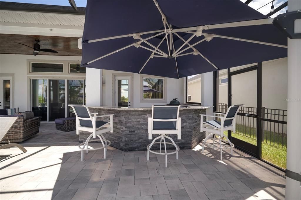 For Sale: $999,999 (4 beds, 3 baths, 3972 Square Feet)