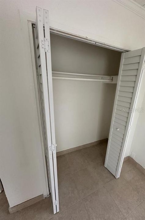 Под контрактом: $1,300 (2 спален, 1 ванн, 1323 Квадратных фут)