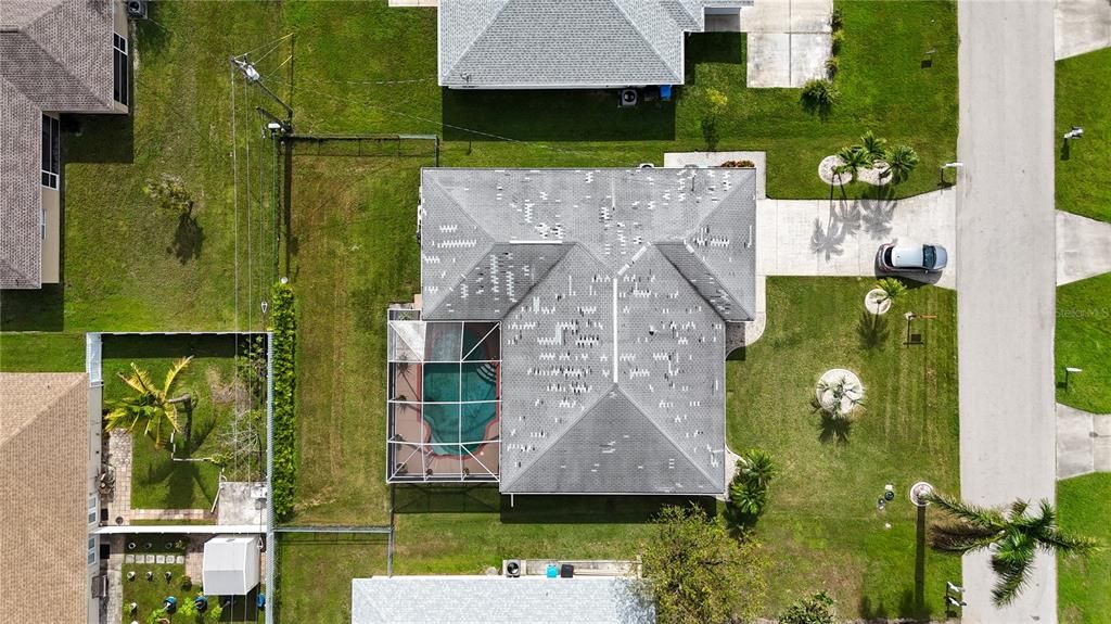 Active With Contract: $330,000 (3 beds, 2 baths, 2023 Square Feet)