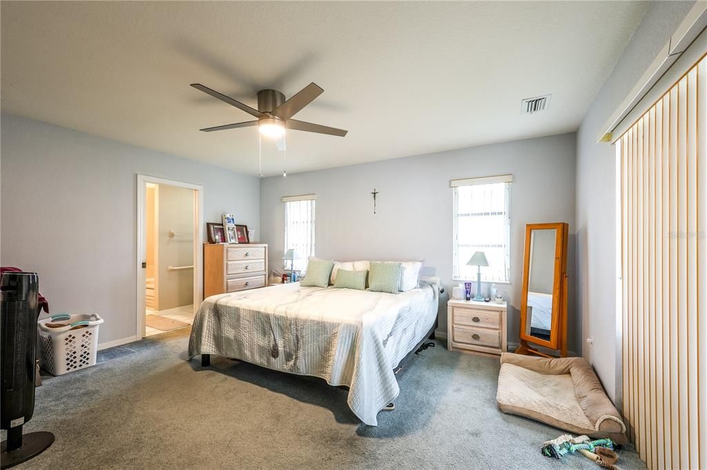 Active With Contract: $330,000 (3 beds, 2 baths, 2023 Square Feet)