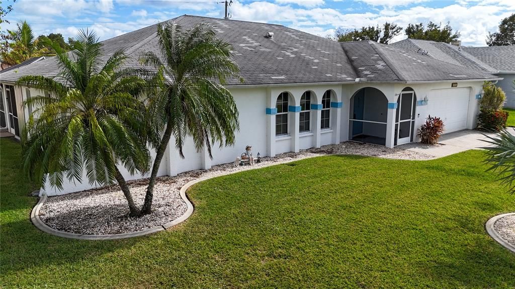 Active With Contract: $330,000 (3 beds, 2 baths, 2023 Square Feet)