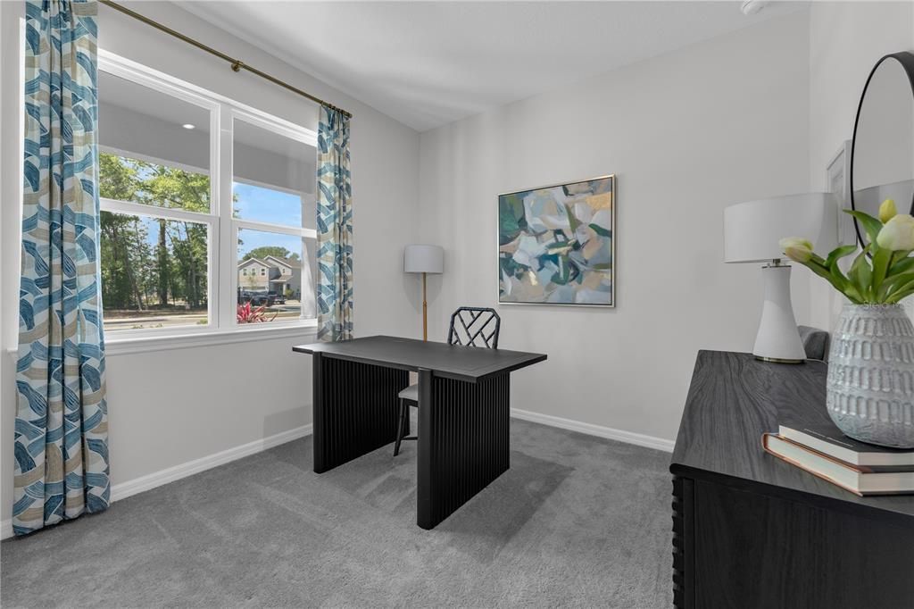 Activo con contrato: $329,990 (4 camas, 2 baños, 1839 Pies cuadrados)